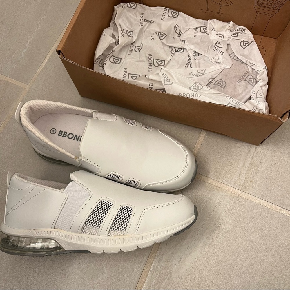 White Nursing Shoes with Air Cushion